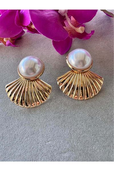 Pelin Aksesuar Gold Pearl Fan Earrings