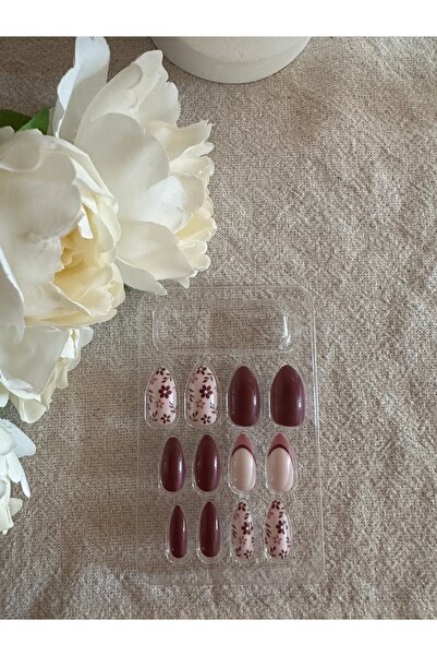Be Best Kadın Bordo Renk Çiçek Desen Badem Boy 12li Takma Tırnak BE22
