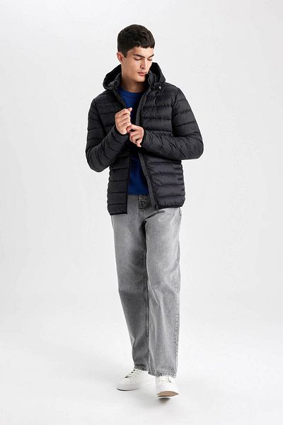 DeFacto Lightweight Slim Fit down Jacket - Water Repellent, Hood, Seasonal with Zipper Pockets N4661Az24Sp