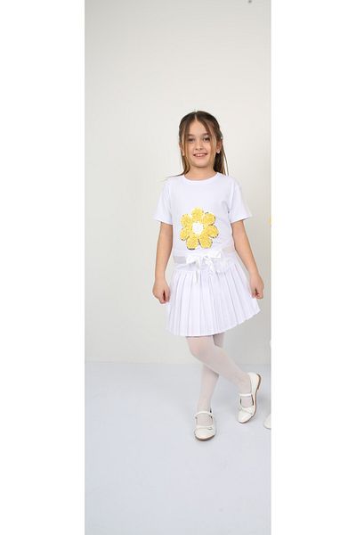 Ümiteks world of clothes April 23 Show - Girl's White Pleated Skirt and Sari Papaya T-Shirt Set