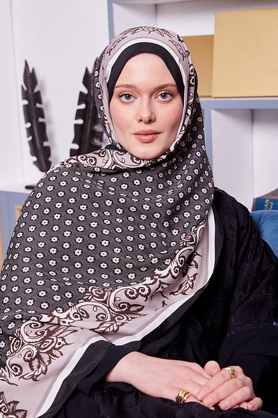 Levidor Black-Mink Daisy Pattern Royal Shawl