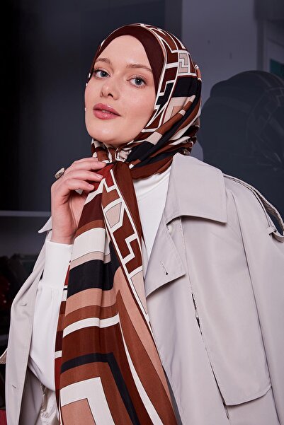 Levidor Burgundy Geometric Pattern Royal Shawl