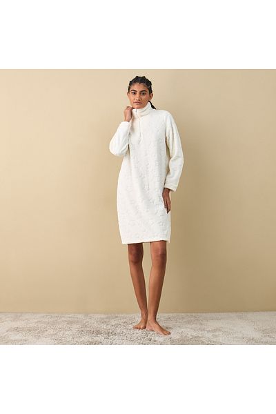 FAV Textured Long Sleeves Sleepshirt with Half Zip Closure