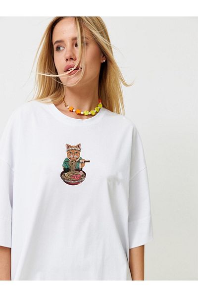 Frisson Japanese Cat Patterned Oversize T-Shirt - Crew Neck