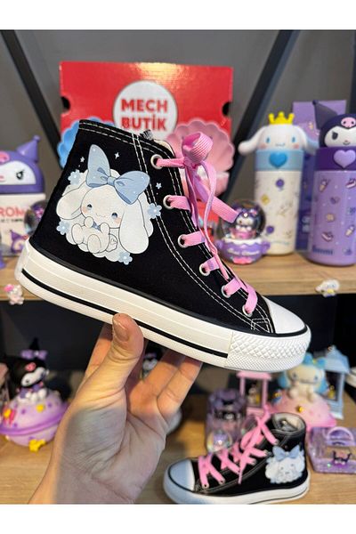 MECH BUTİK Pantofi sport cu vârf negru cu imprimeu Cinnamoroll cu panglică albastră