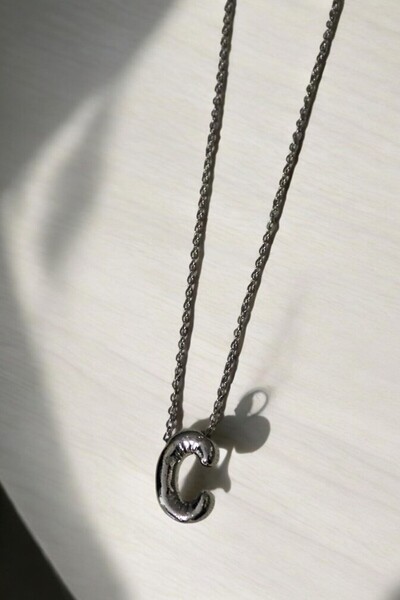 MakeWell Letter Design Simple Chain Letter Necklace Silver Color Letter Necklace