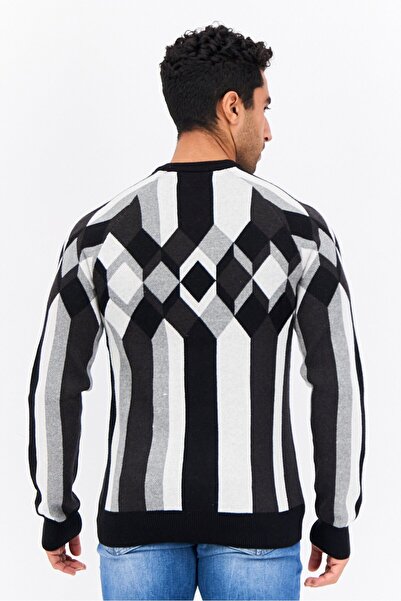 Perry Ellis Men Crew Neck Long Sleeves Diamond Pattern Sweater, Black