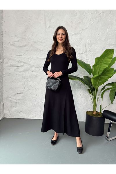Elif Özbey Butik Rochie neagră în modal cu decolteu în V
