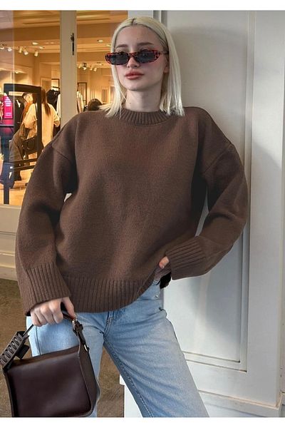 Gülce moda Кафяв пуловер с кръгло деколте и оверсайз