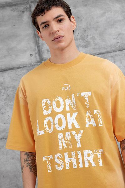 NOMARC Μουστάρδα Oversize T-shirt με την επιγραφή "Don't Look At My T-shirt"