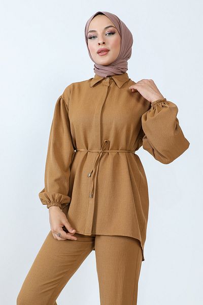 Tesettür Dünyası Lina w talii Szczegółowy podwójny garnitur TSD230922 Tan