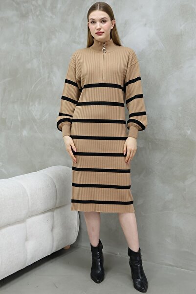 VEGENZE Kadın Kamel Siyah Çizgili Fermuarlı Yarım Balıkçı Uzun Triko Elbise