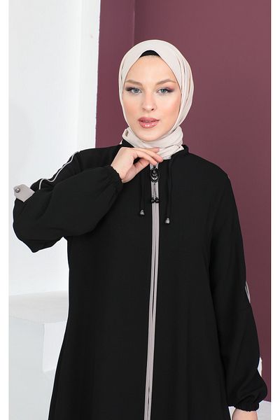 Tesettür Dünyası Zapinane na guziki rękawy Hidżab Abaya Tsd230440 Czarny