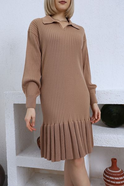 VEGENZE Πλεκτό φόρεμα με βολάν με λαιμόκοψη Camel Polo
