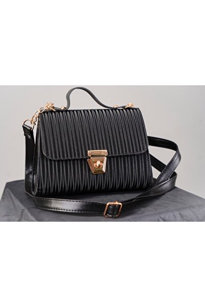 family clothing shop Черна чанта през рамо