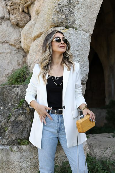 bytugcekaya Blazer alb cu un singur buton