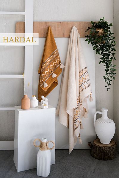 İyi Geceler İstanbul Keops 100% Cotton Embroidered Tasseled 2-Piece Boxed Towel Set