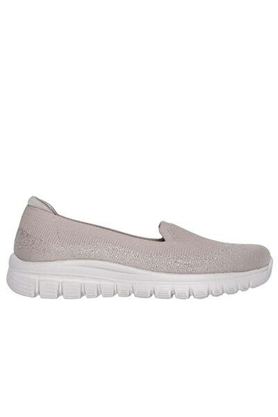 SKECHERS Graceful - Κομψό και άνετο σχέδιο GRACEFUL