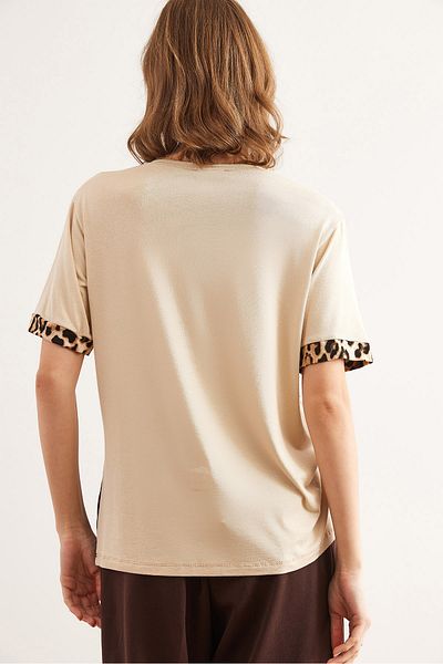 Olalook Beige-braunes Damen-T-Shirt aus Viskose mit Leopardenmuster – TSH- 19000835