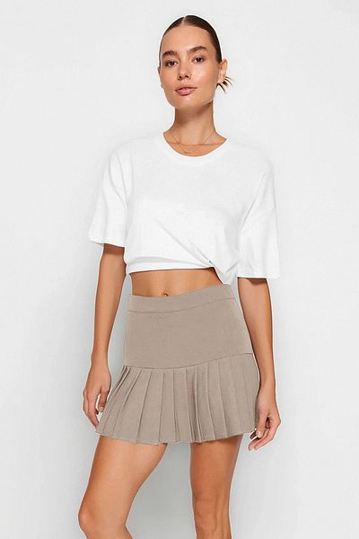 Trendyol Collection Bézs redős részletes mini méretű szőtt szoknya TWOAW23ET00059