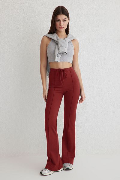 Trendyol Collection Flexible Interlock-Hose mit weitem Bein und Fliesenschnürung – TWOSS25PL00060
