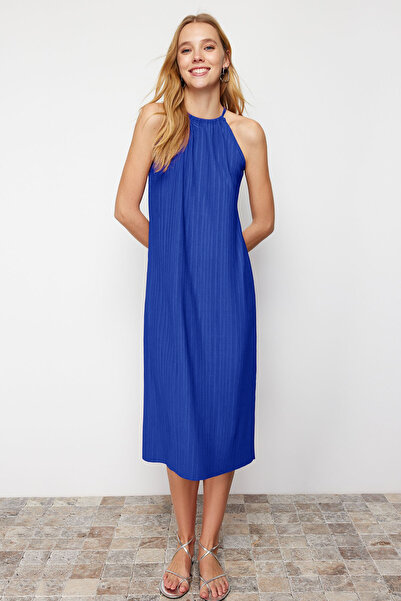 Trendyol Collection Pletené šaty Saks Midi – rovný nulový rukáv, Twoss23El00752