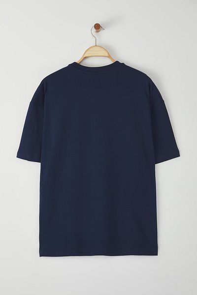 Trendyol Collection Unisex oversize bavlněné tričko Teddy Bear s potiskem v námořnické modré - TMNSS25TS00158