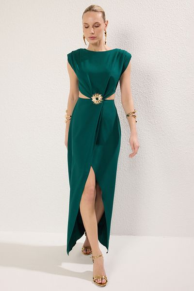 Trendyol Collection Smaragdgrünes, detailliertes, gewebtes, langes, stilvolles Abendkleid und Abschlusskleid TPRSS25AE00064