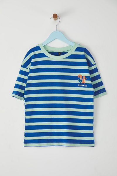 TRENDYOLKIDS Tyrkysové chlapecké pruhované pletené tričko TKDSS25TS00037