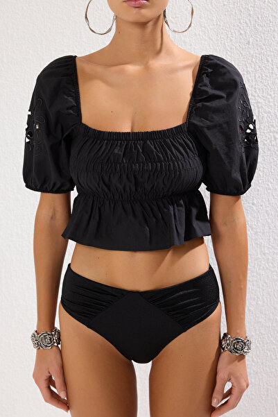 Trendyol Collection Schwarze, bestickte, gewebte Bluse TBESS25BZ00000