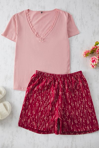 Trendyol Curve Burgundy-Multicolor V-Neck Lace Detail Knitted Pajama Set with Shorts Tbbss25Ai00072