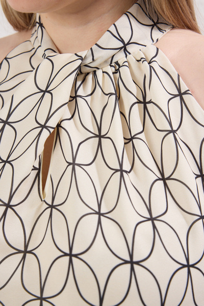 Trendyol Curve Ecru Moss Crepe Woven Plus Size Blouse