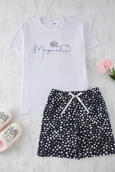 Trendyol Curve Schwarz-Mehrfarben-Pyjama-Set mit gepunktetem Muster, gestrickt, TBBSS25AI00044