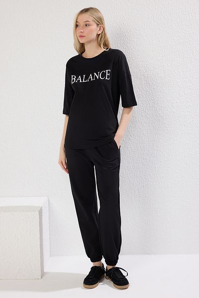 Trendyol Collection Slogan Printed Black Knitted T-Shirt and Pants Set - Twoss25Au00098