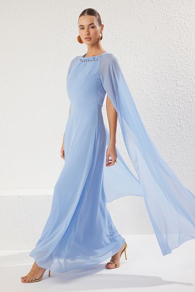 Trendyol Collection Světle modrý doplněk Detailně lemovaný šifon Tkané dlouhé stylové večerní šaty Tprss25Ae00125