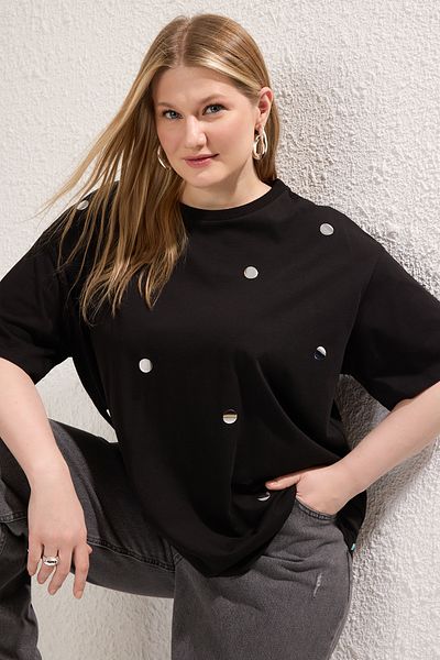 Trendyol Curve Plus Size Black Knitted Tshirt - Sticking Mirror Accessory Tbbss25Bf00040