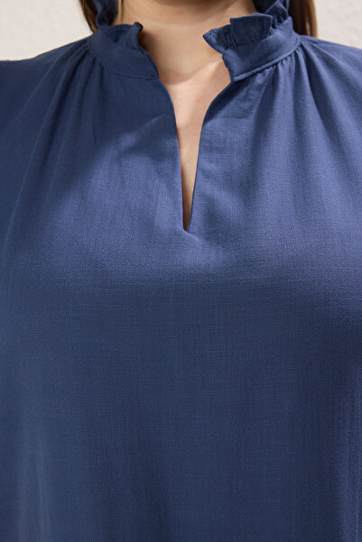 Trendyol Curve Φόρεμα με υφαντό λινό Navy Blue Look Plus Size