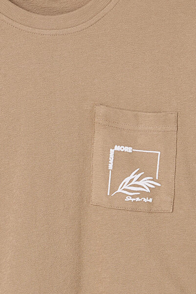 Trendyol Collection Μπλουζάκι με υφή βιζόν με τσέπες - TMNSS25TS00079