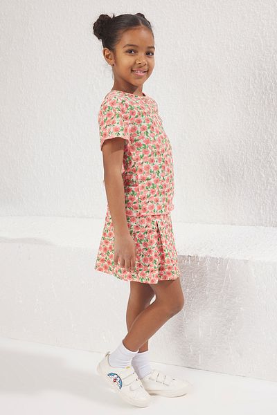 TRENDYOLKIDS Piros virágos kötött felső öltöny TKDSS25AU00094