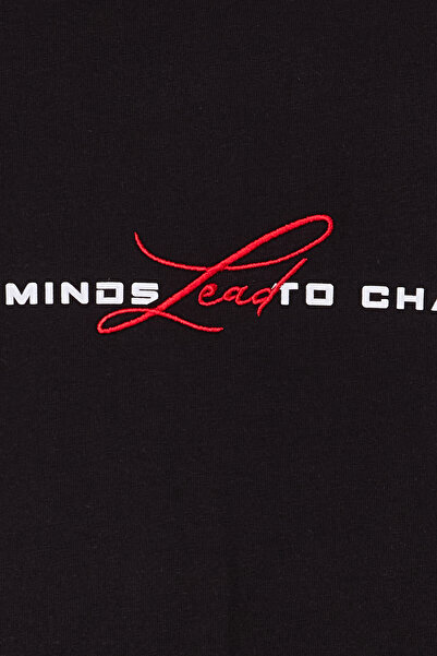 Trendyol Collection Černé tričko se zvukem pravidelného střihu ze 100% bavlněného úpletu