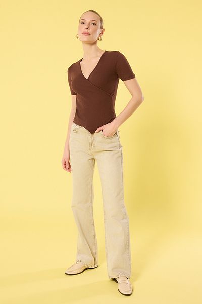 Trendyol Collection V-Neck Brown Stretchy Ribbed Blouse - Twoss25Bz00373