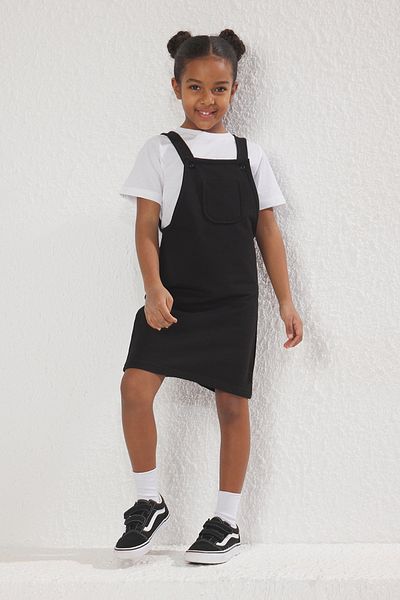 TRENDYOLKIDS Černé mini obyčejné pletené šaty Tkdss25El00045