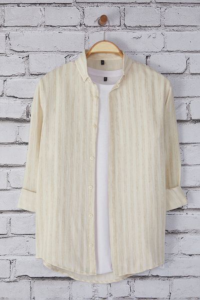 Edit by Trendyol Beigefarbenes, gestreiftes, atmungsaktives Baumwoll-Musselin-Hemd TMNSS25GO00015