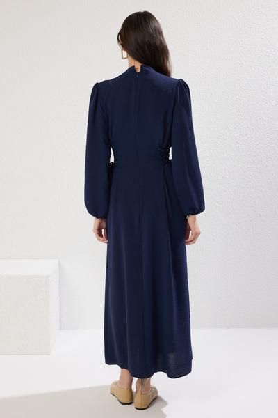 Trendyol Modest Sötétkék bíró gallér Beli Britli Aerobin szőtt ruha TCTSS25EB00082