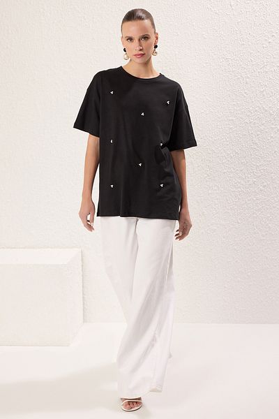Trendyol Collection Koszulka typu oversize Pearl Stone Detailed Black - TWOSS25TS00174