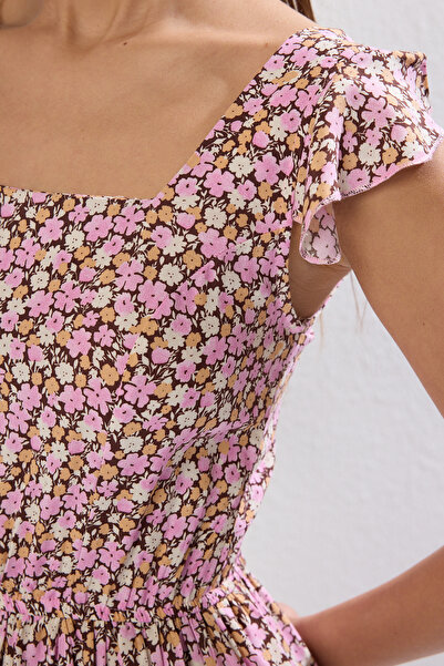 Trendyol Collection Lilac květinový potisk čtvercový límec A-line viskózové midi tkané šaty TWOSS20EL3331