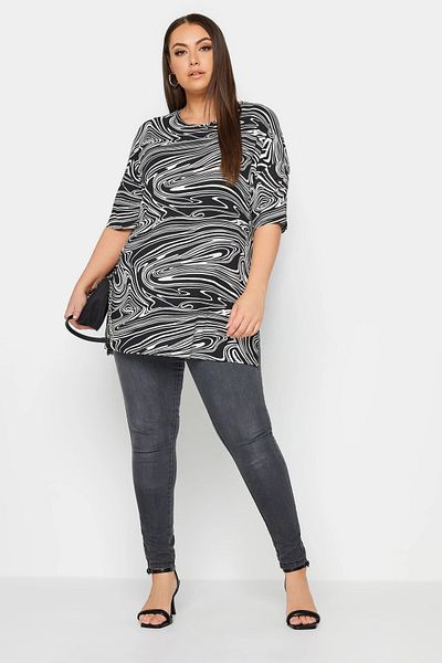 Stil Diva Plus Size Crew Neck Half Sleeve Slit Detail Patterned T-Shirt 302945