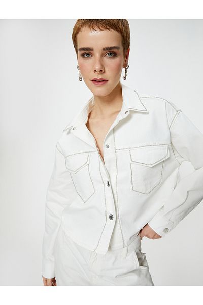 Koton Schmucksteinbesetzte Jeansjacke mit Pattentaschen und Hemdkragen aus Baumwolle