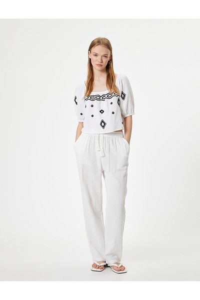 Koton Μπλούζα με κέντημα U-Neck Crop - Μπαλόνι μανίκι, κοντό μανίκι