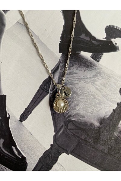 Fiamoss Kadın Harf Detaylı Gümüş Istiridye Kolye